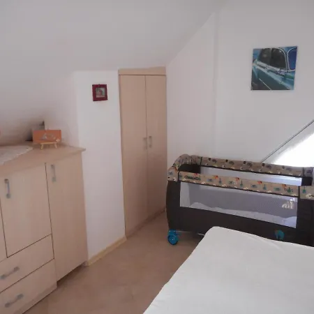 Studio Stefanov Apartamento *